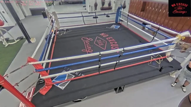 NoExcuse Boxing в Берлингтоне — веб-камера онлайн