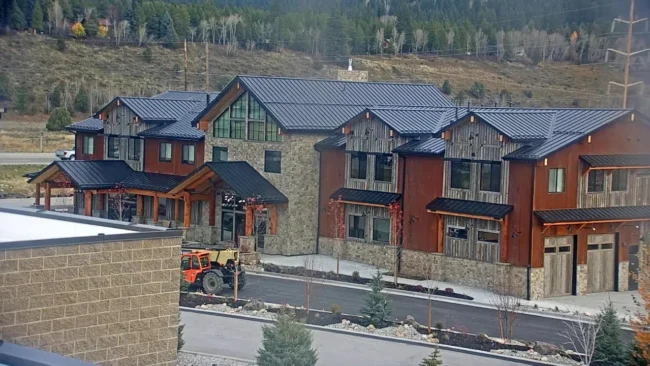 Кемпинг Alpine Valley в Альпайне — веб-камера онлайн